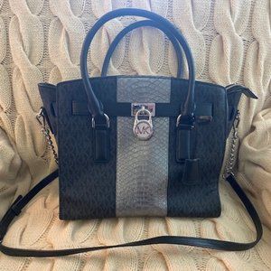 Black small logo Michael Kors shoulder bag